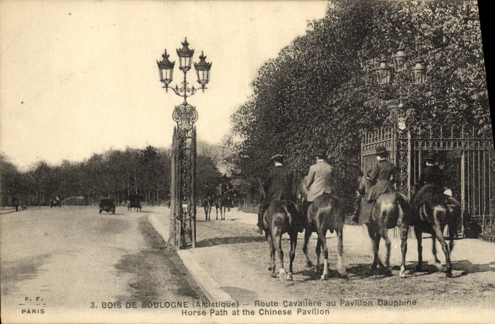 CPA Paris Bois De Boulogne Route Cavaliere au Pavillon Dauphine Chevaux