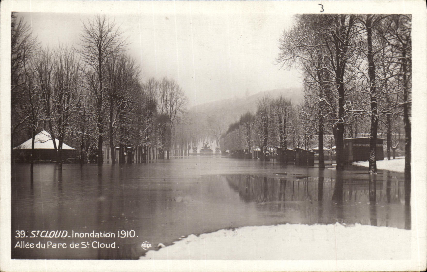 VINTAGE POSTCARD Paris Gone of the Park of St Cloud Floods 1910