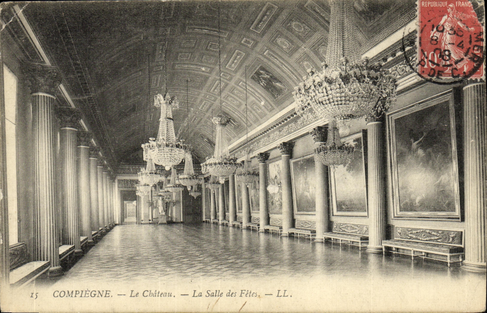CPA Compiegne Le Chateau La Salle des Fetes