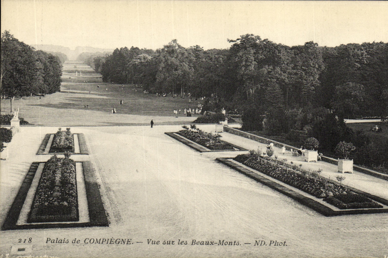 CPA Compiegne Vue sur les Beaux Monts