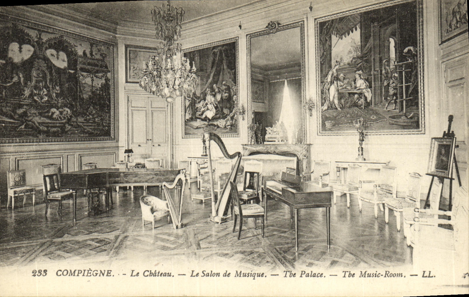 CPA Compiegne Le Chateau Le Salon de Musique 