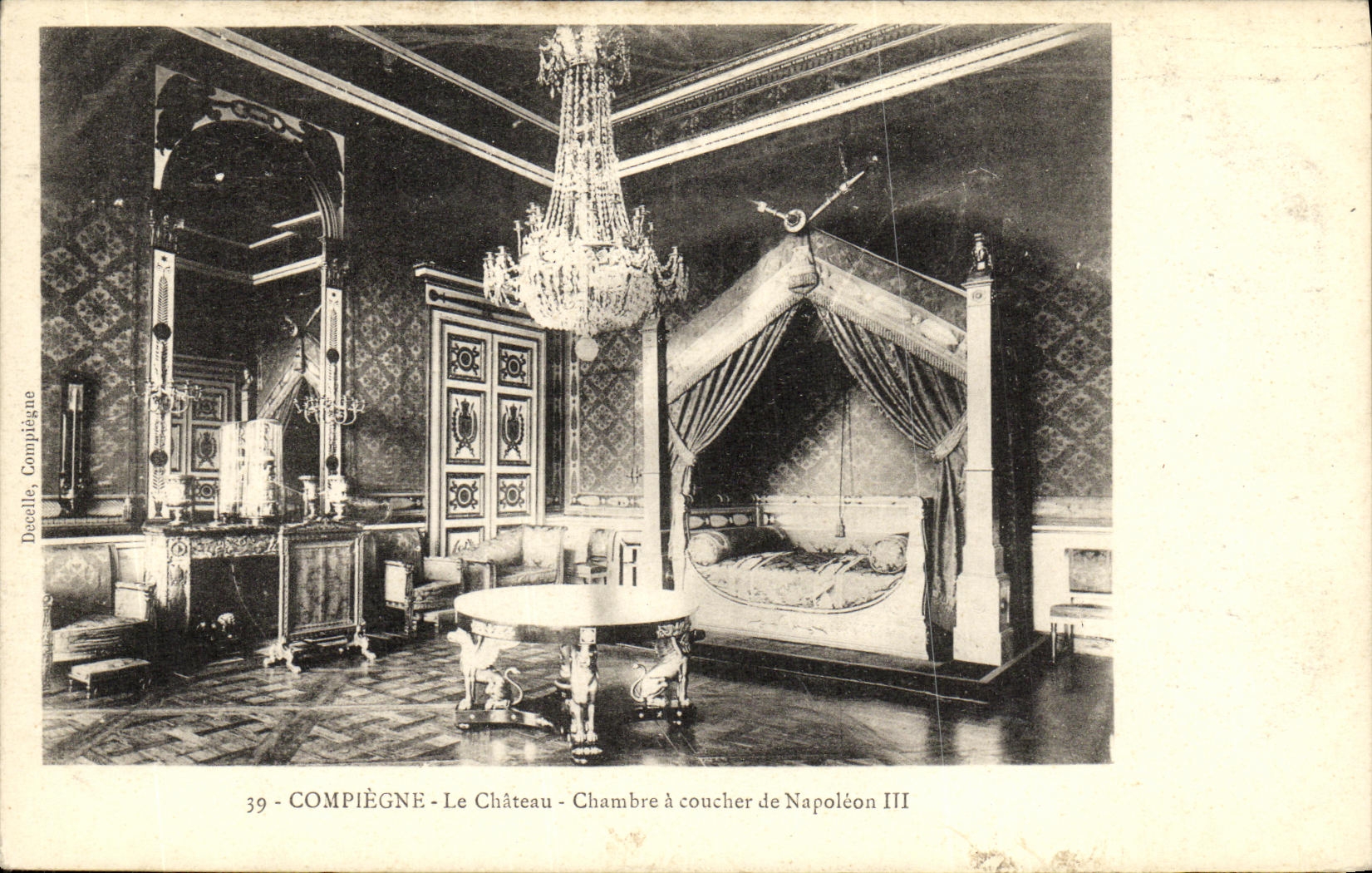 CPA Compiegne Le Chateau Chambre a Coucher de Napoleon III