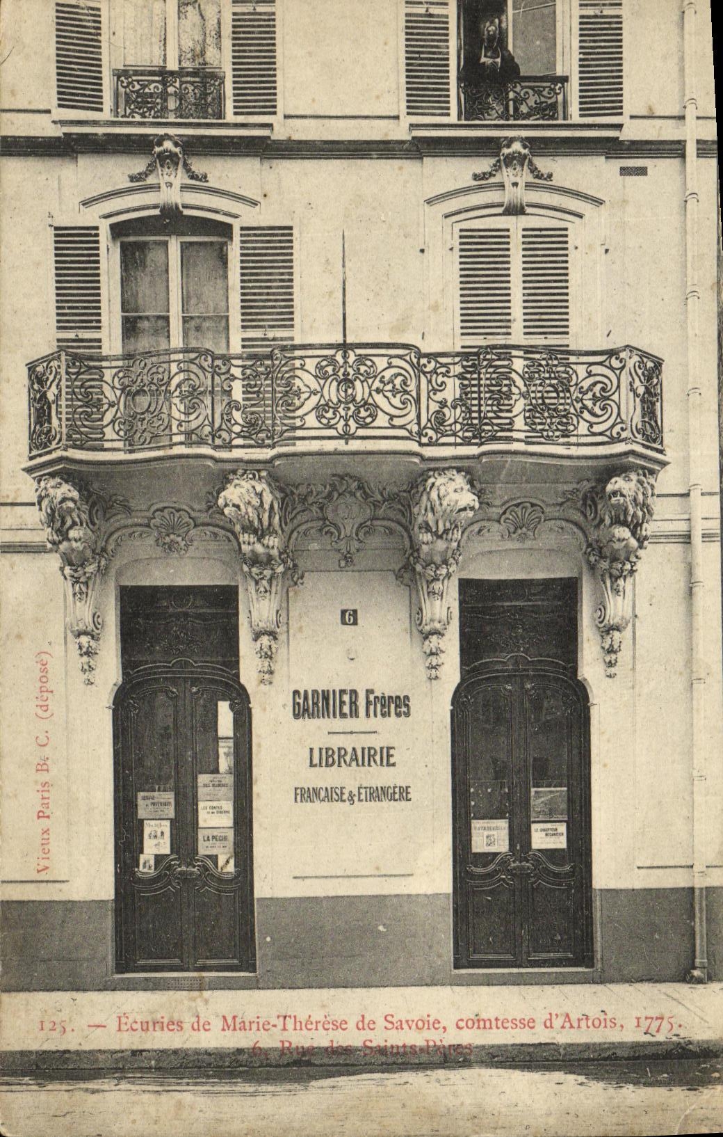 CPA Paris Ecuries de Marie Therese de Savoie comtesse d Artois Rue des Saints Peres