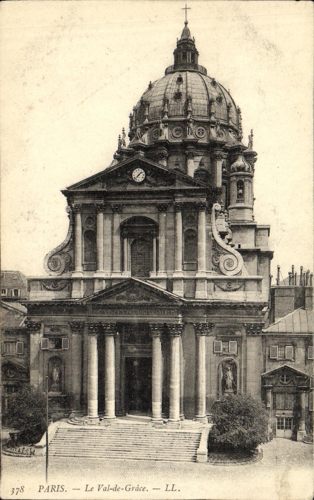 VINTAGE POSTCARD Paris the Val de Grace Hospital