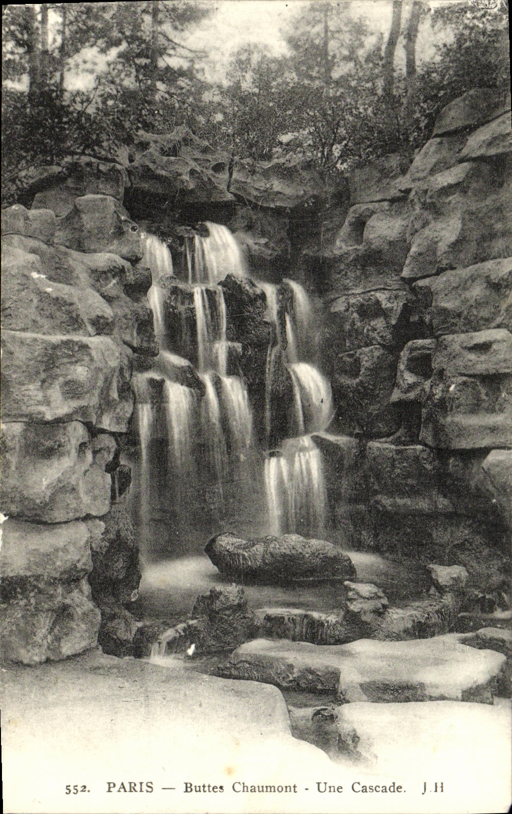 CPA Paris Buttes Chaumont Une Cascade