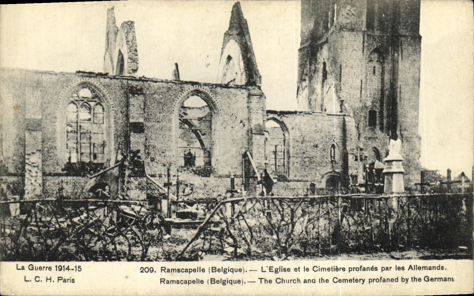 VINTAGE POSTCARD Ramscapelle L Church etLe Cemetery Laymen By the Militaria Germans