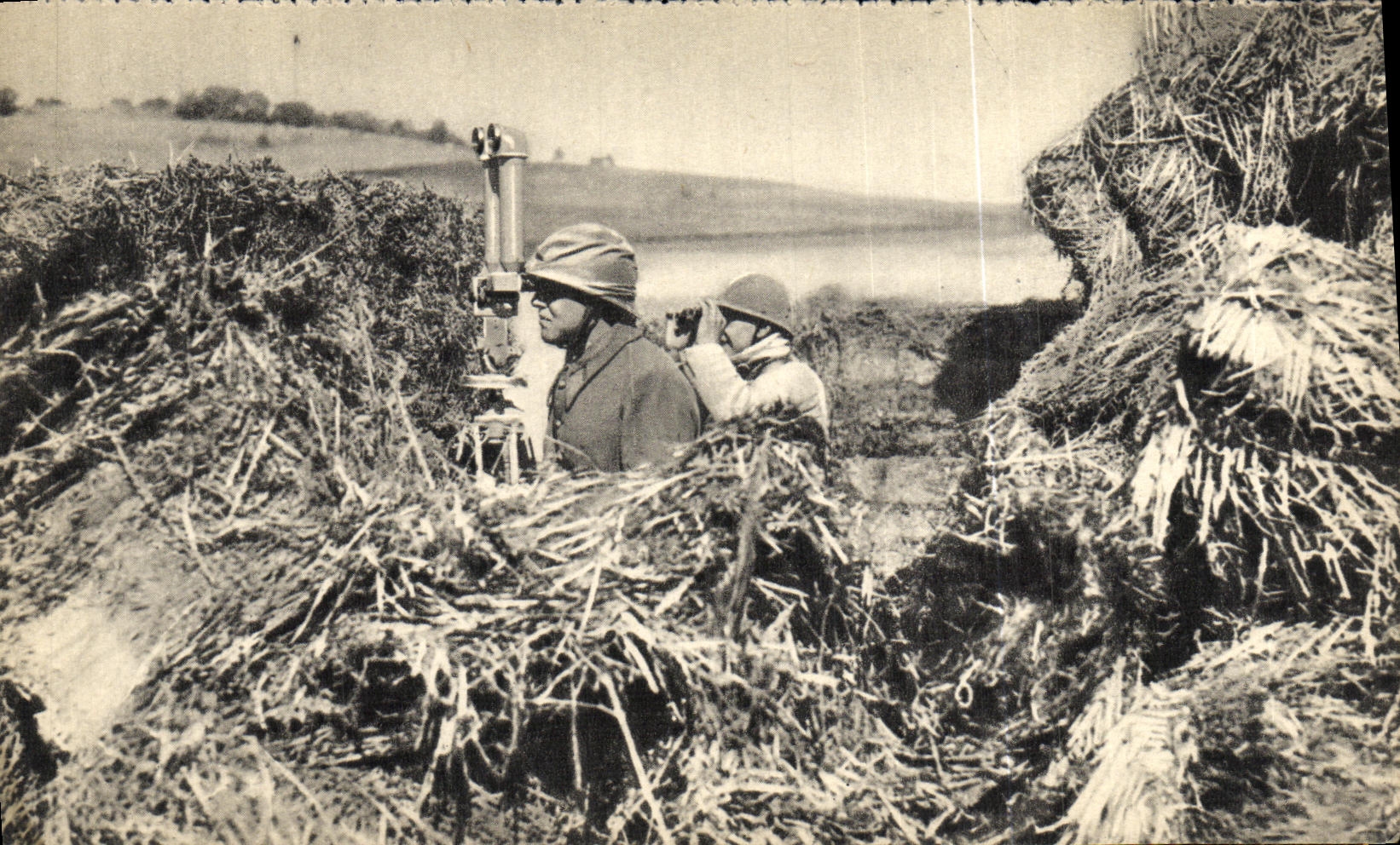 CPA Militaria Aux manoeuvres Observatoire d infanterie 