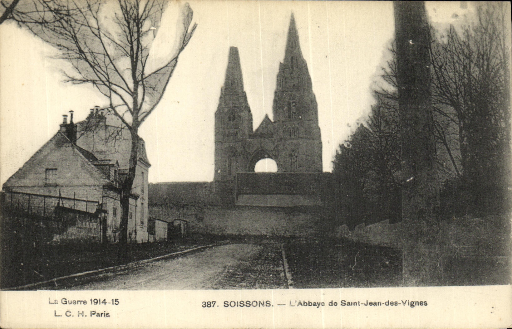 CPA Soissons L Abbaye De Saint Jean des Vignes
