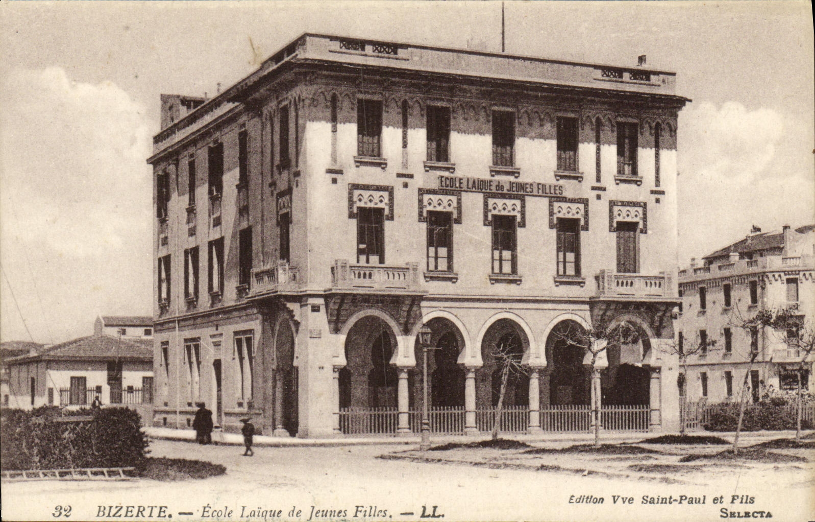 CPA Bizerte Ecole Laique de Jeunes filles Tunisie