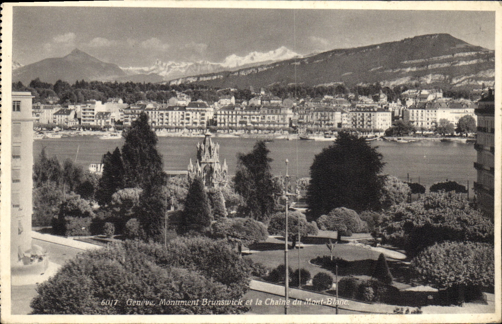 VINTAGE POSTCARD Geneva Monument Brunswick and the Chain of Mont Blanc