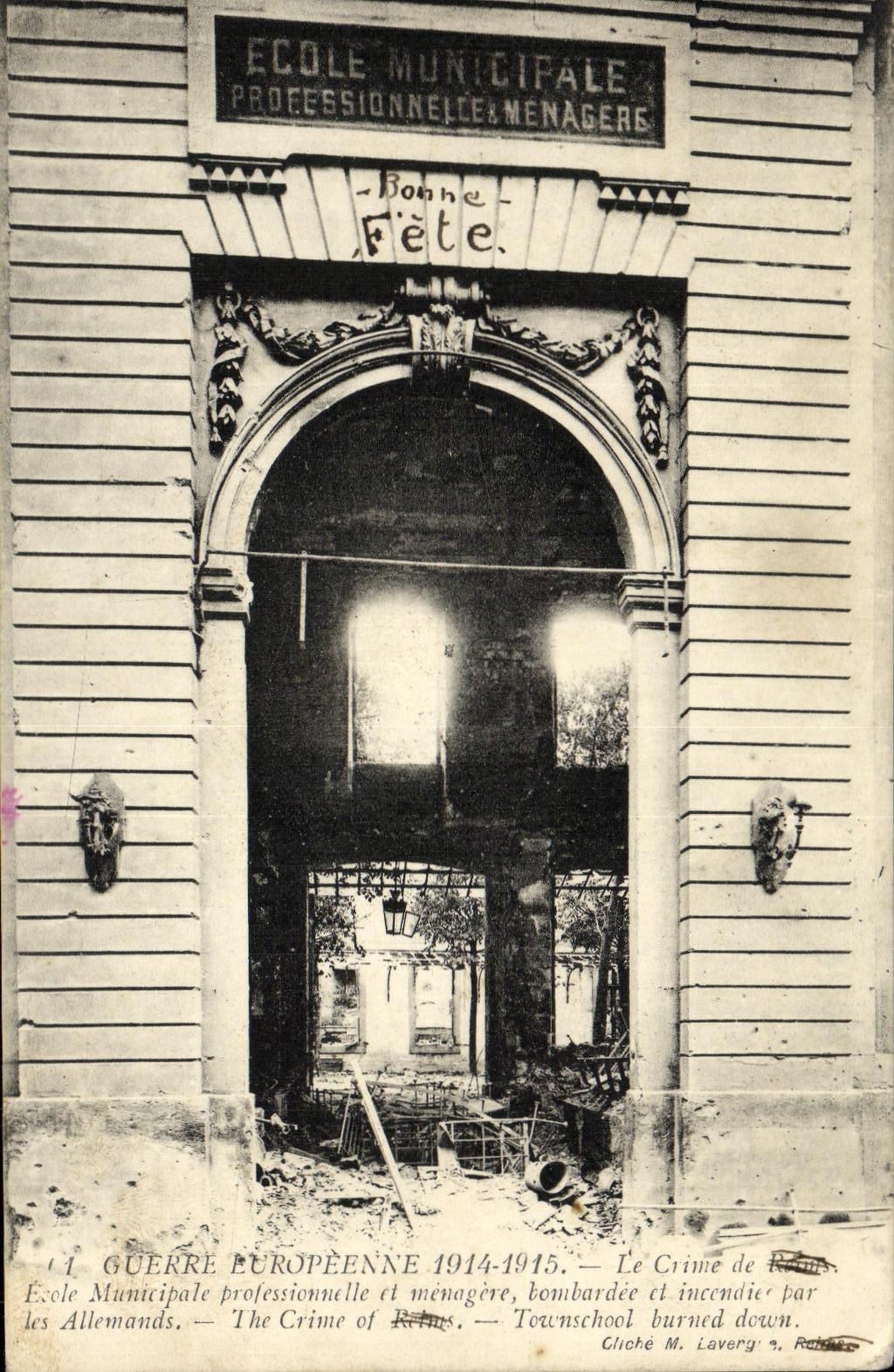 VINTAGE POSTCARD Rheims European War the Crime of Rheims professional and domestic Council school Militaria