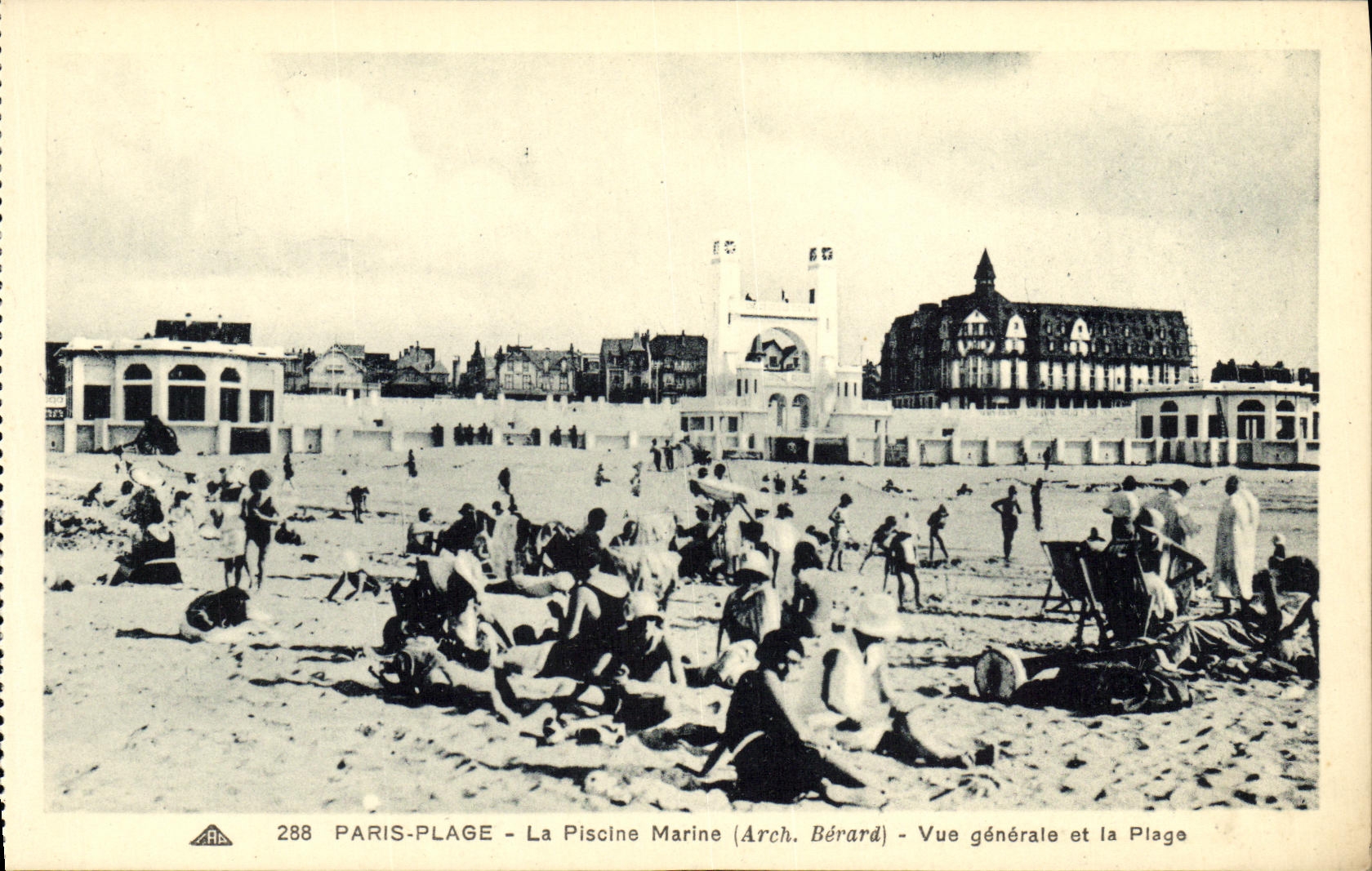 CPA Paris Plage La Pisscine Marine Vue generale de la plage