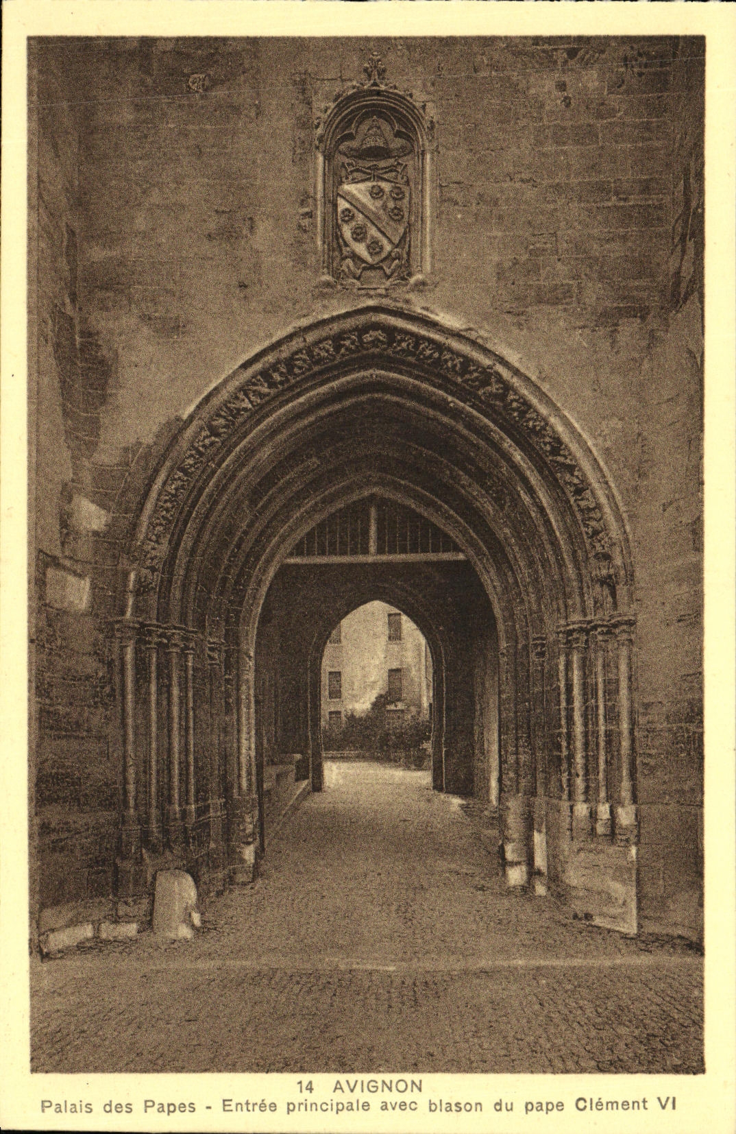 Paladar de Avignon de la POSTAL de la VENDIMIA del principal de PapesEntree con el blason del papa Clement
