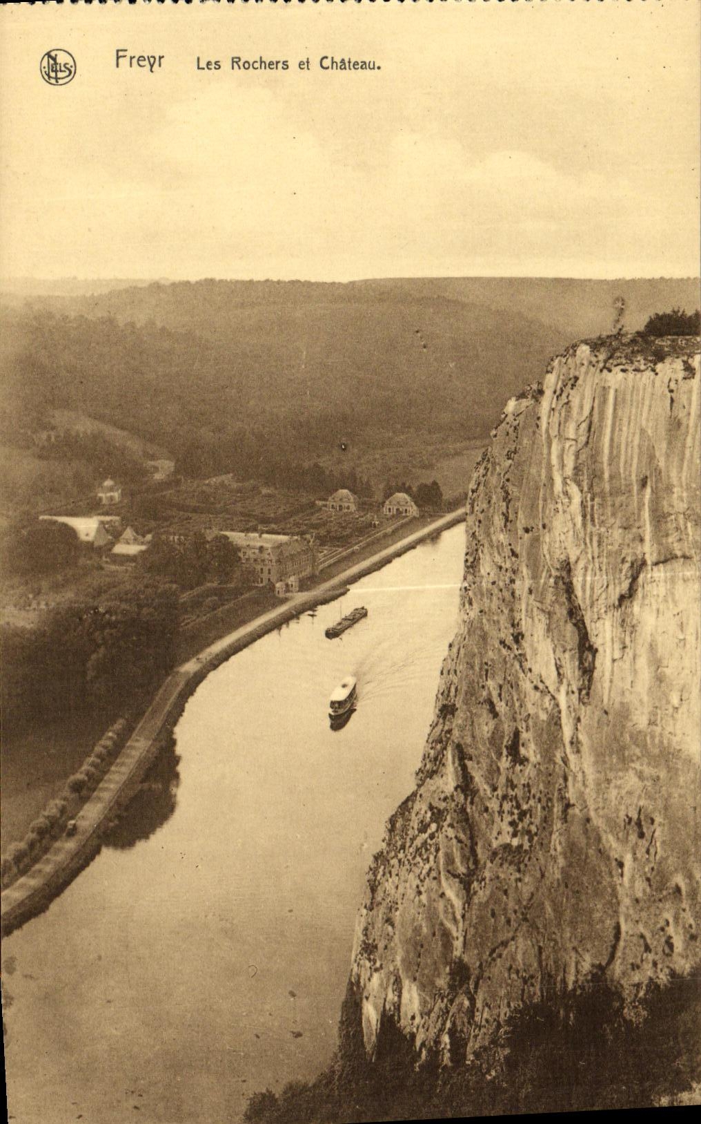 CPA Freyr Les Rochers et Chateau