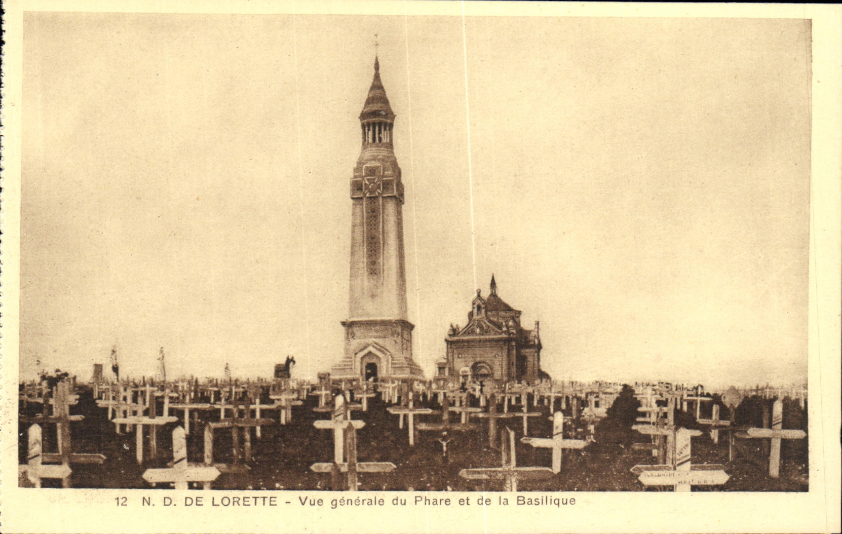 CPA De Lorette Vue Generale du Phare et de la Basilique