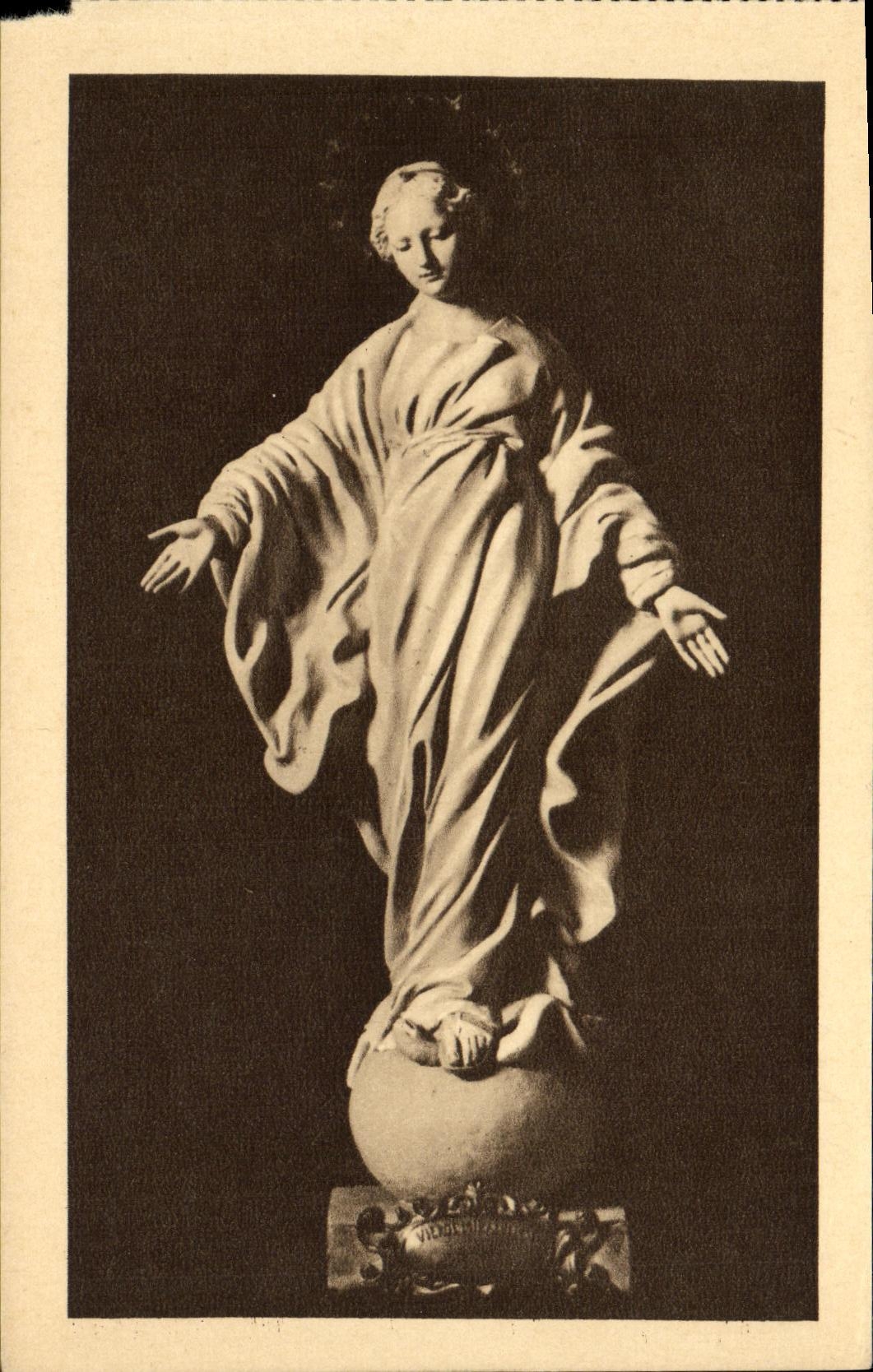CPA Lisieux La Statue de la Vierge 