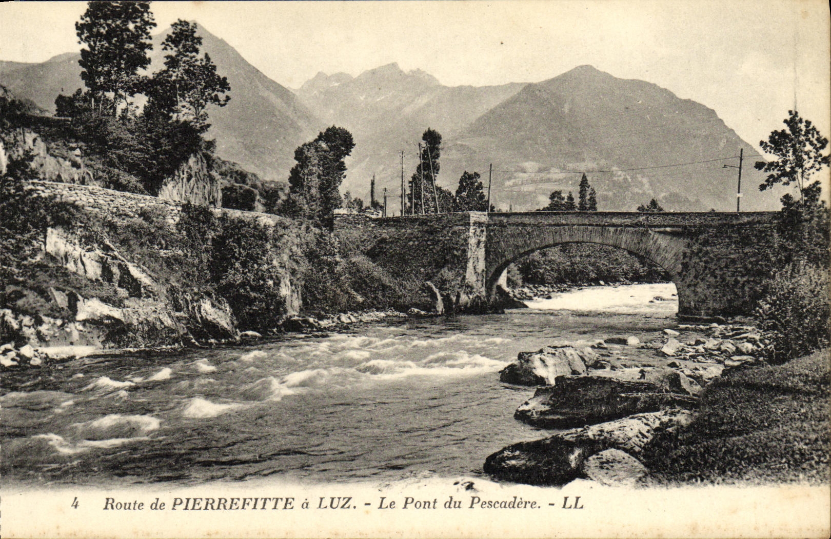 VINTAGE POSTCARD Route of Pierrefitte has Luz the Bridge of Pescadere