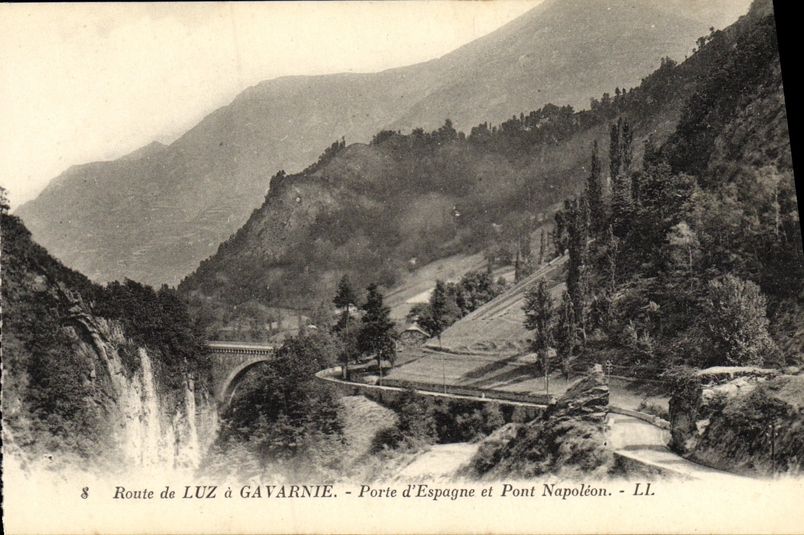 VINTAGE POSTCARD Route of Luz has Gavarnie Porte D Spain and Pont Napoleon