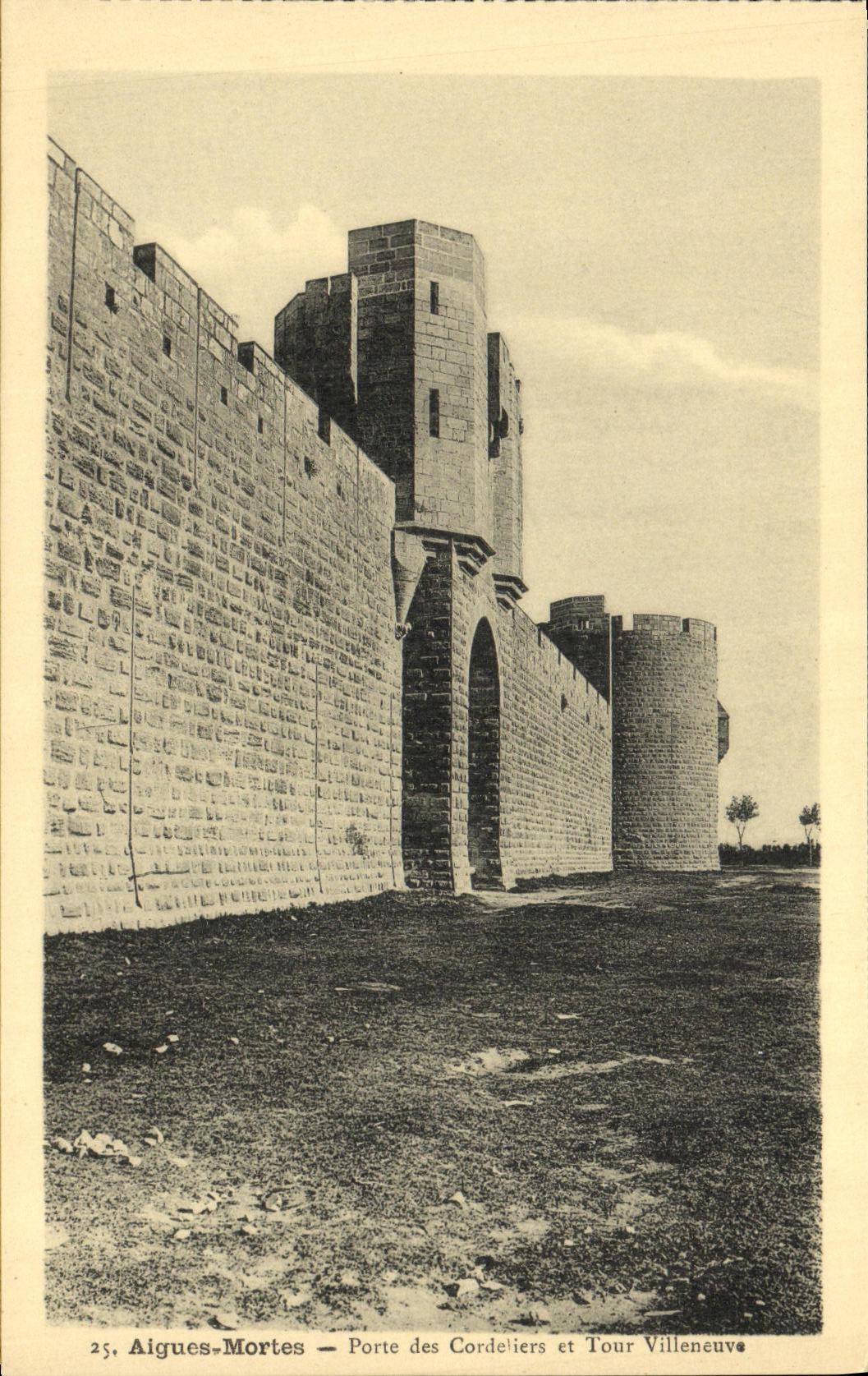 La POSTAL Aigues muerto de la VENDIMIA lleva de Cordeliers y del viaje Villeneuve