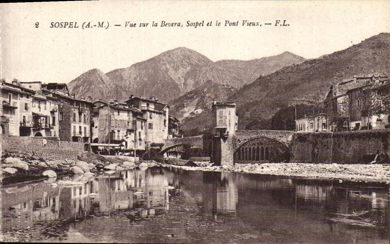 CPA Sospel Vue sur la Bevera Sospel et le pont Vieux