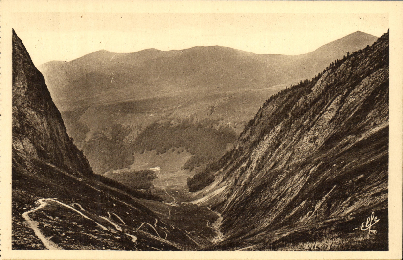 VINTAGE POSTCARD Gone up De Venasque