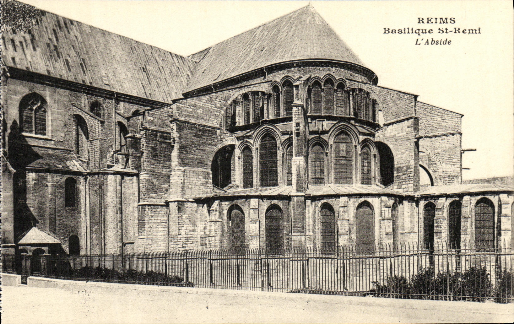 VINTAGE POSTCARD Rheims Basilica Saint Remi L apse