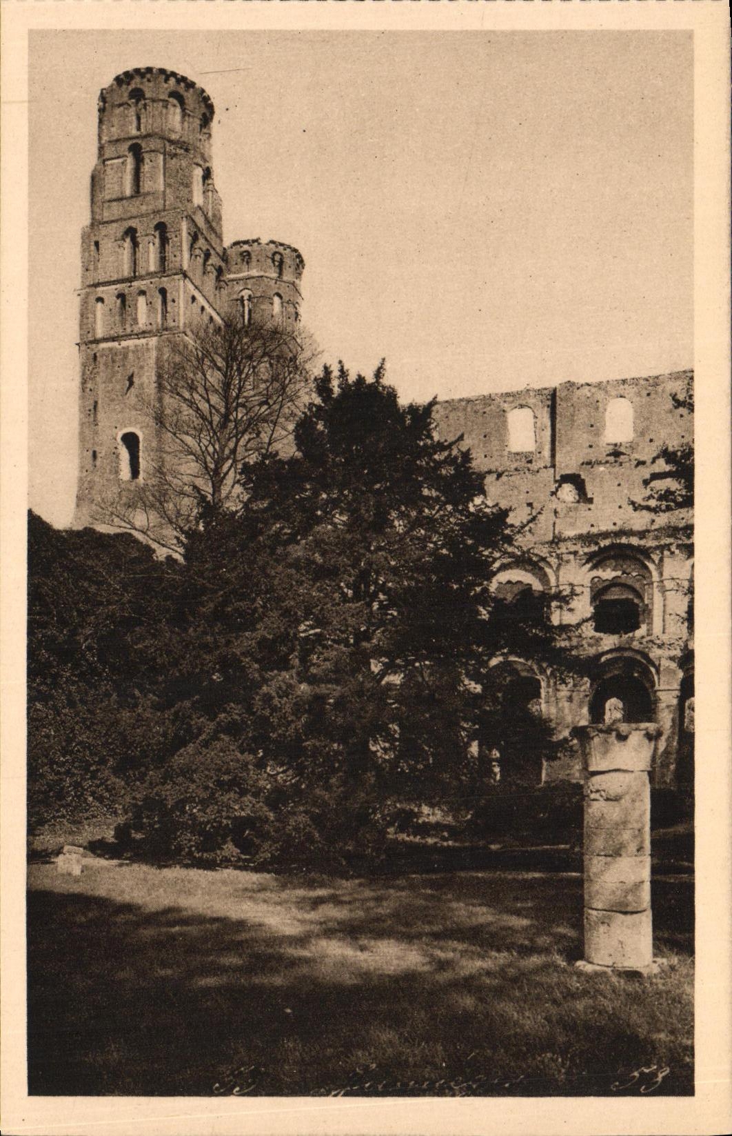 VINTAGE POSTCARD Old Abbey De Jumieges L Church Notre Dame Southern part