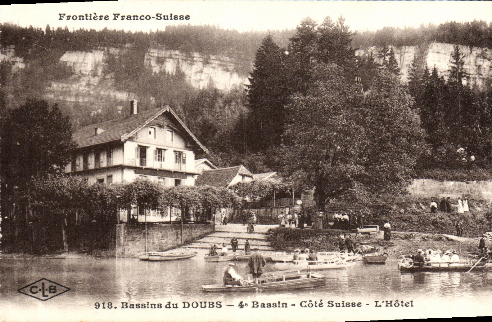 CPA Frontiere Franco Suisse Bassins du Cote suisse L Hotel