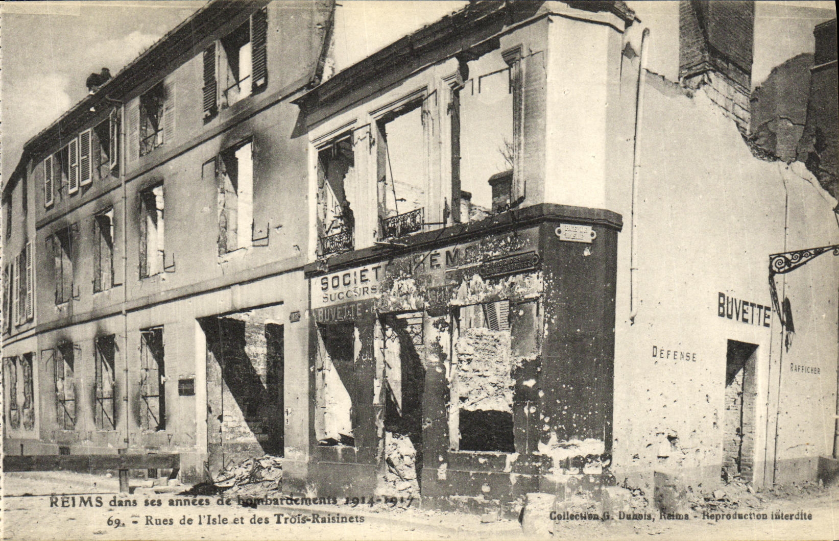 VINTAGE POSTCARD Rheims In its years of Bombardment Streets of L Isle and the Three Raisinets Militaria