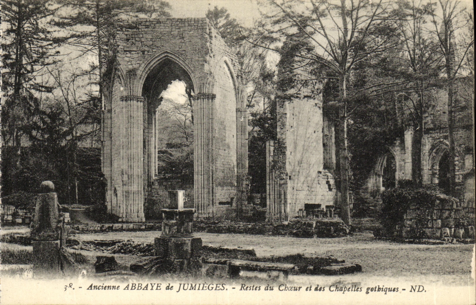 VINTAGE POSTCARD Old Abbey of Jumieges Remainders of the Chorus and the Gothic Vaults