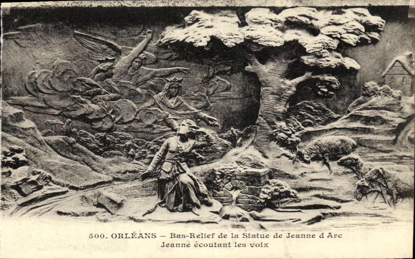 CPA Orleans Bas Relief de La Statue de Jeanne D Arc Jeanne ecoutant des voix