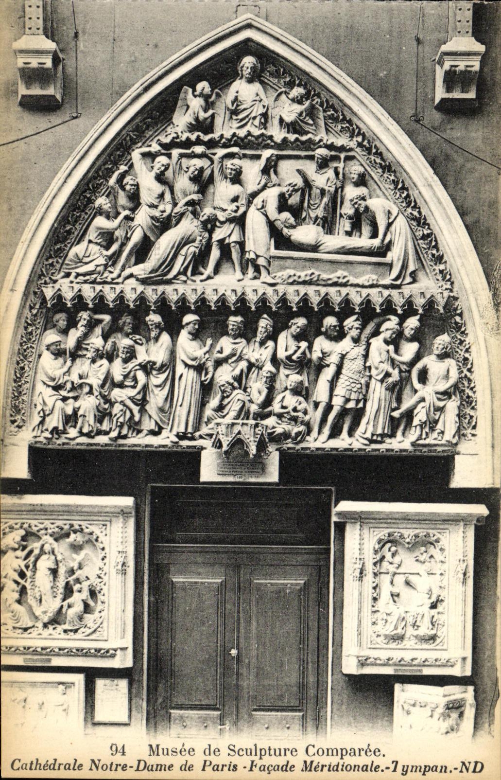 VINTAGE POSTCARD Museum of Sculpture Comparee Gate of the Cathedral Notre Dame de Paris Frontage