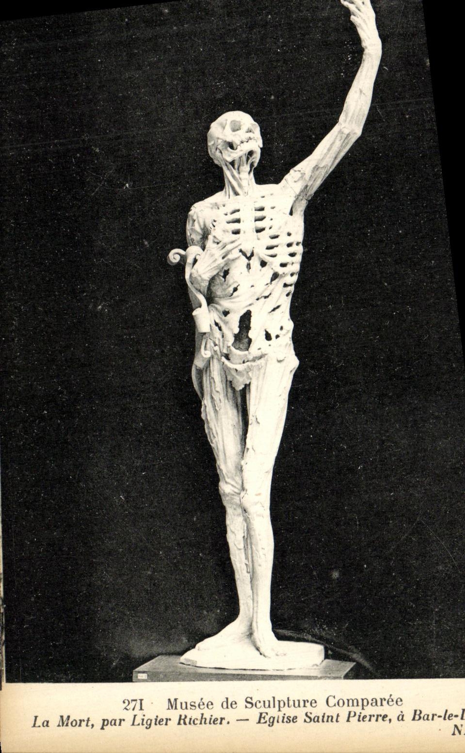 VINTAGE POSTCARD Musee of Comparee Sculpture Death By Ligier Richier Eglise Saint Pierre has Bar the Duke