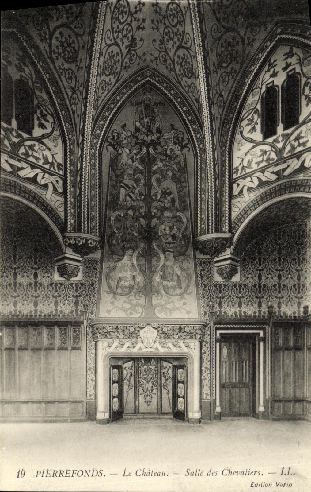 CPA Pierrefonds Le Chateau La Salle des Chevaliers