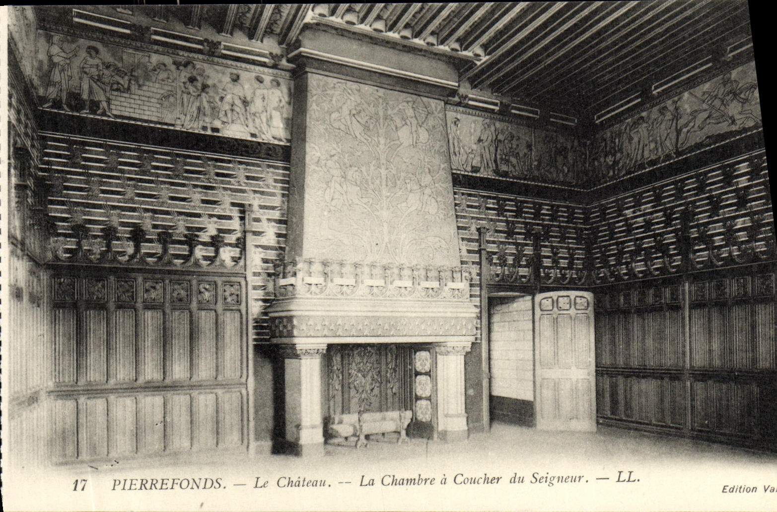 CPA Pierrefonds Le Chateau La Chambre a Coucher du Seigneur