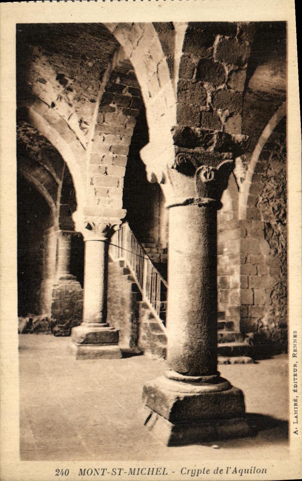 CPA Mont St Michel Crypte de L Aquilon