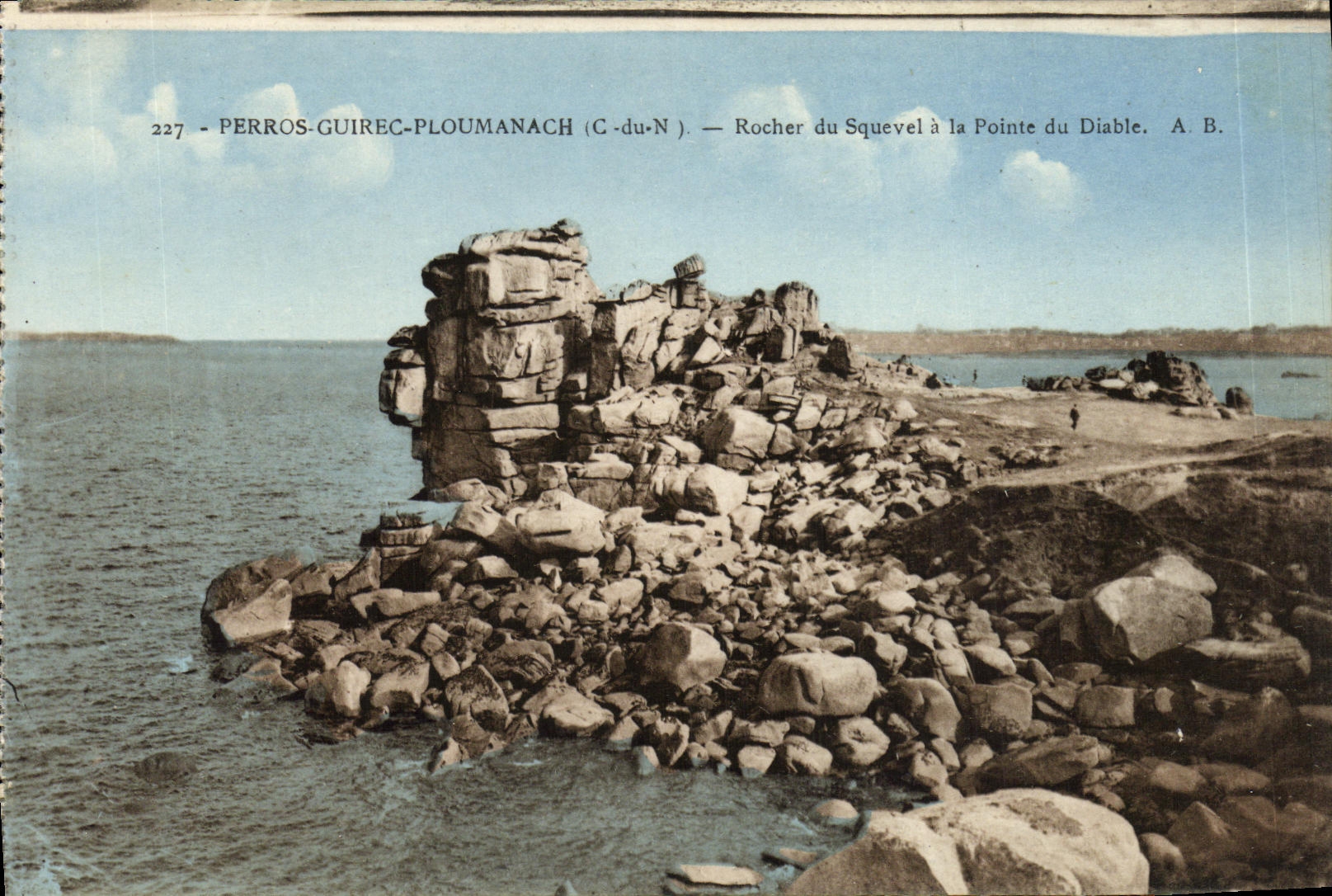 CPA Perros Guirec Ploumanach Rocher du Squevel a la Pointe du Diable