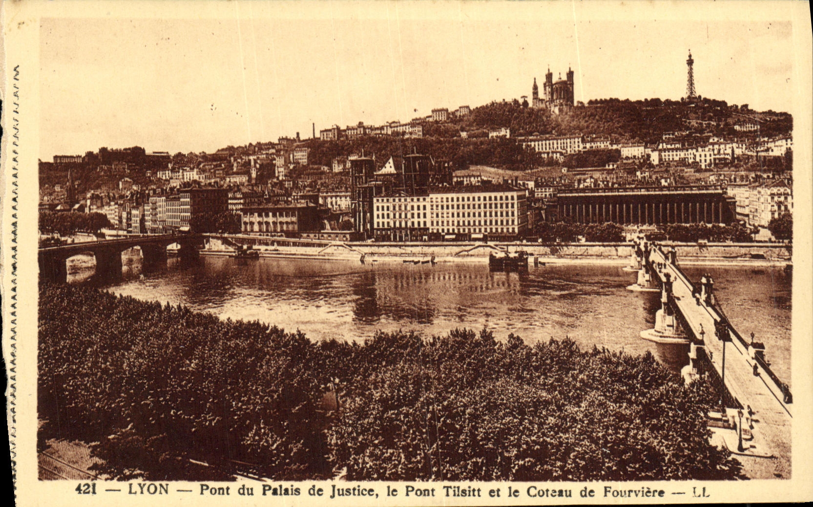 VINTAGE POSTCARD Lyon Bridge of the Palate Justice the Tilsitt Bridge and the Slope of Fourviere