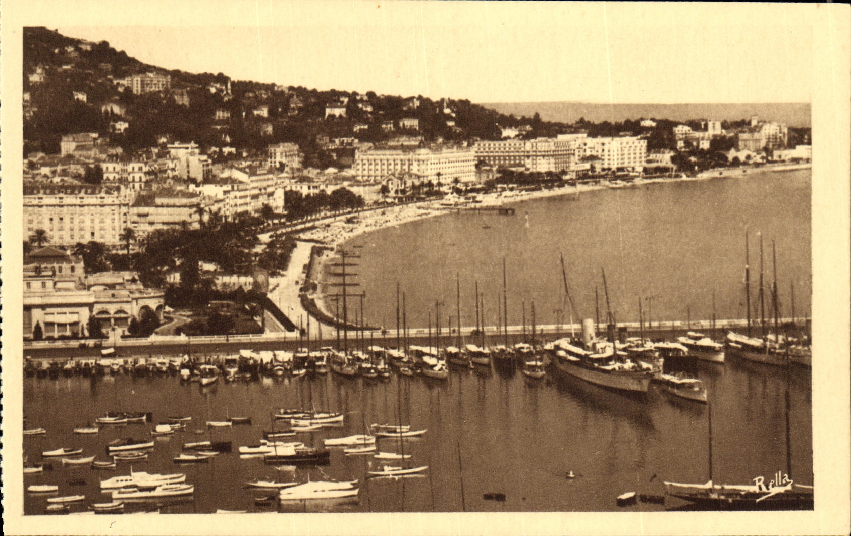VINTAGE POSTCARD Cannes the Pier and the Small cross Boats