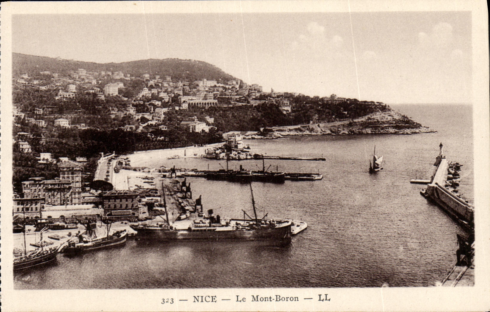 CPA Nice Le Mont Boron Bateaux Port
