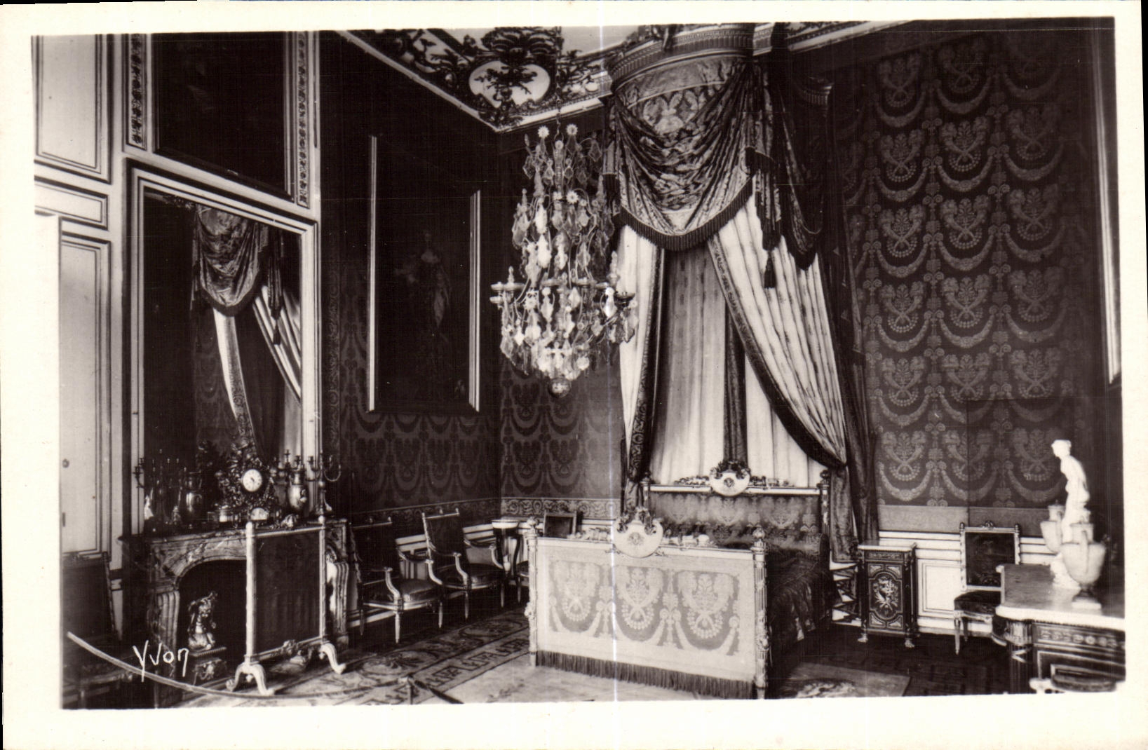 CPA La Douce France Palais De Fontainebleau Chambre du Duc d Orleans