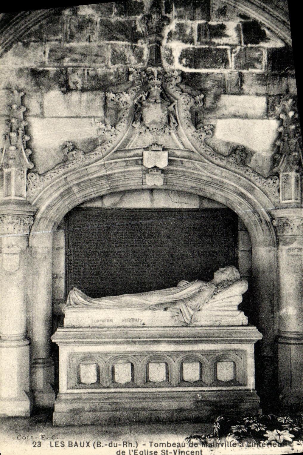 CPA Les Baux Tombeau Mainville a l interieur de L Eglise St Vincent