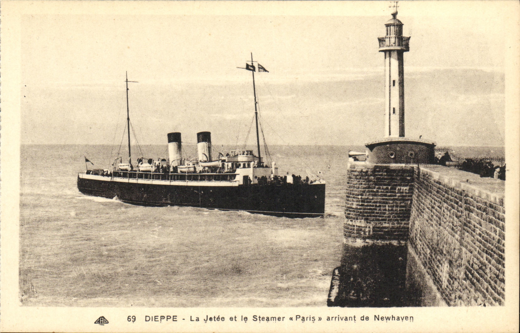 POSTAL Dieppe de la VENDIMIA la llegada de Paris del embarcadero y del vapor del barco de New Haven