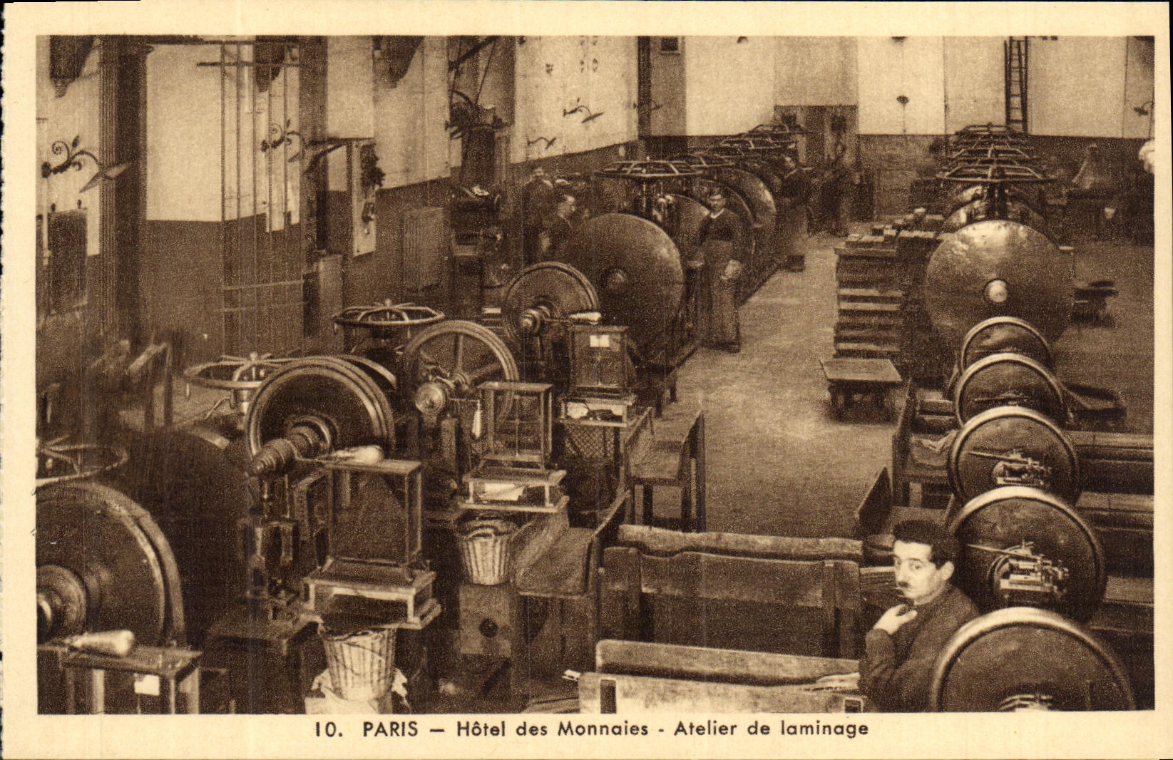 CPA Paris Hotel des Monnaies Atelier de Laminage