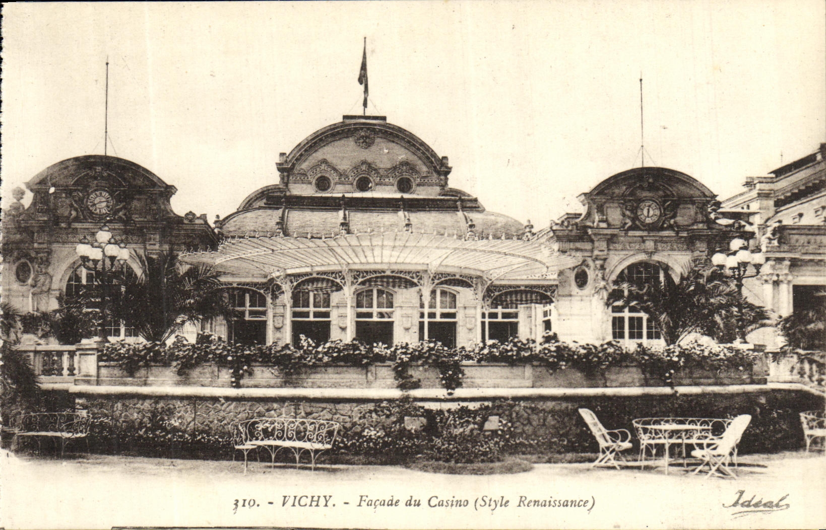 VINTAGE POSTCARD Vichy Frontage Of the Casino Renaissance style