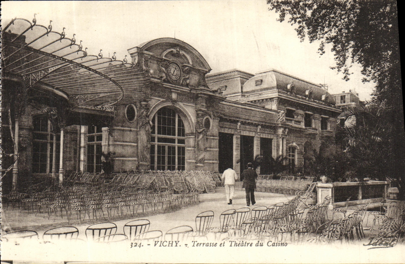 CPA Vichy Terrasse et Theatre du Casino