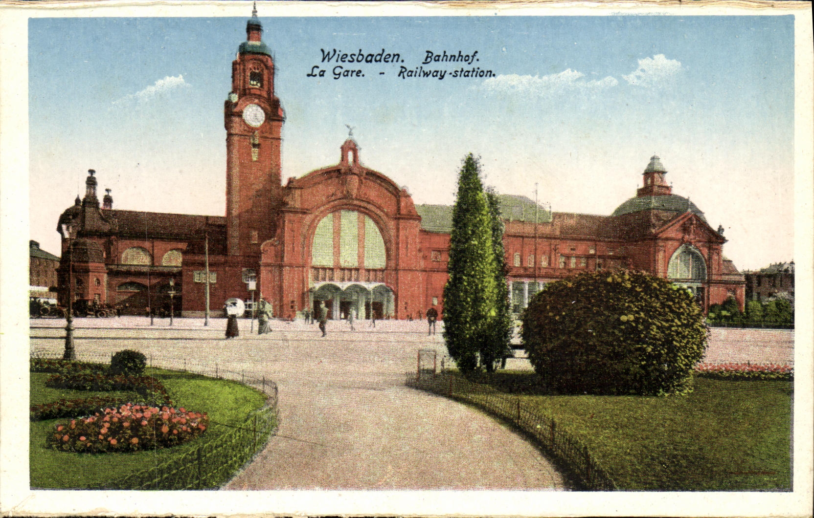 VINTAGE POSTCARD Wiesbaden Bahnhof