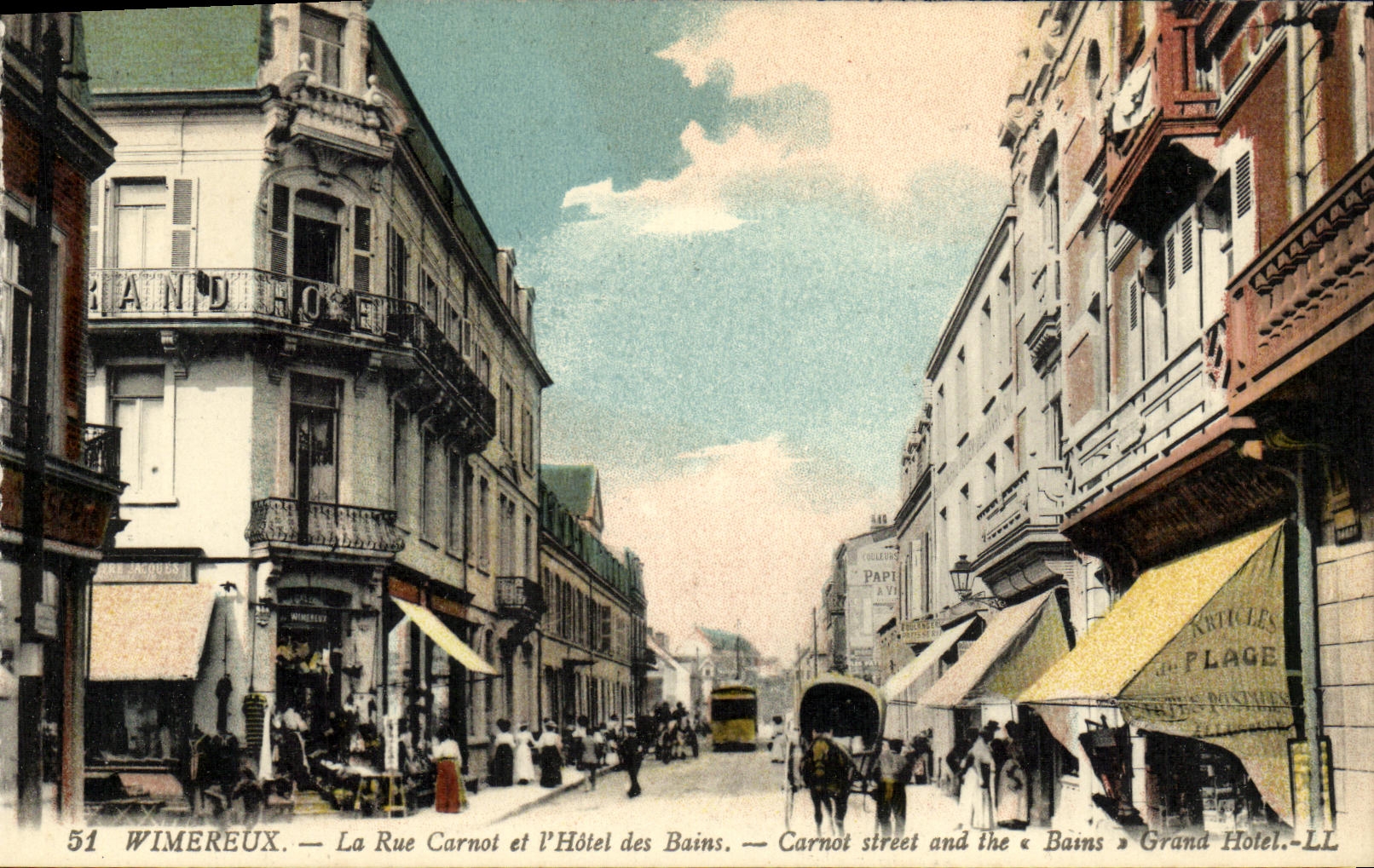 CPA Wimereux La Rue Carnot et l Hotel des Bains
