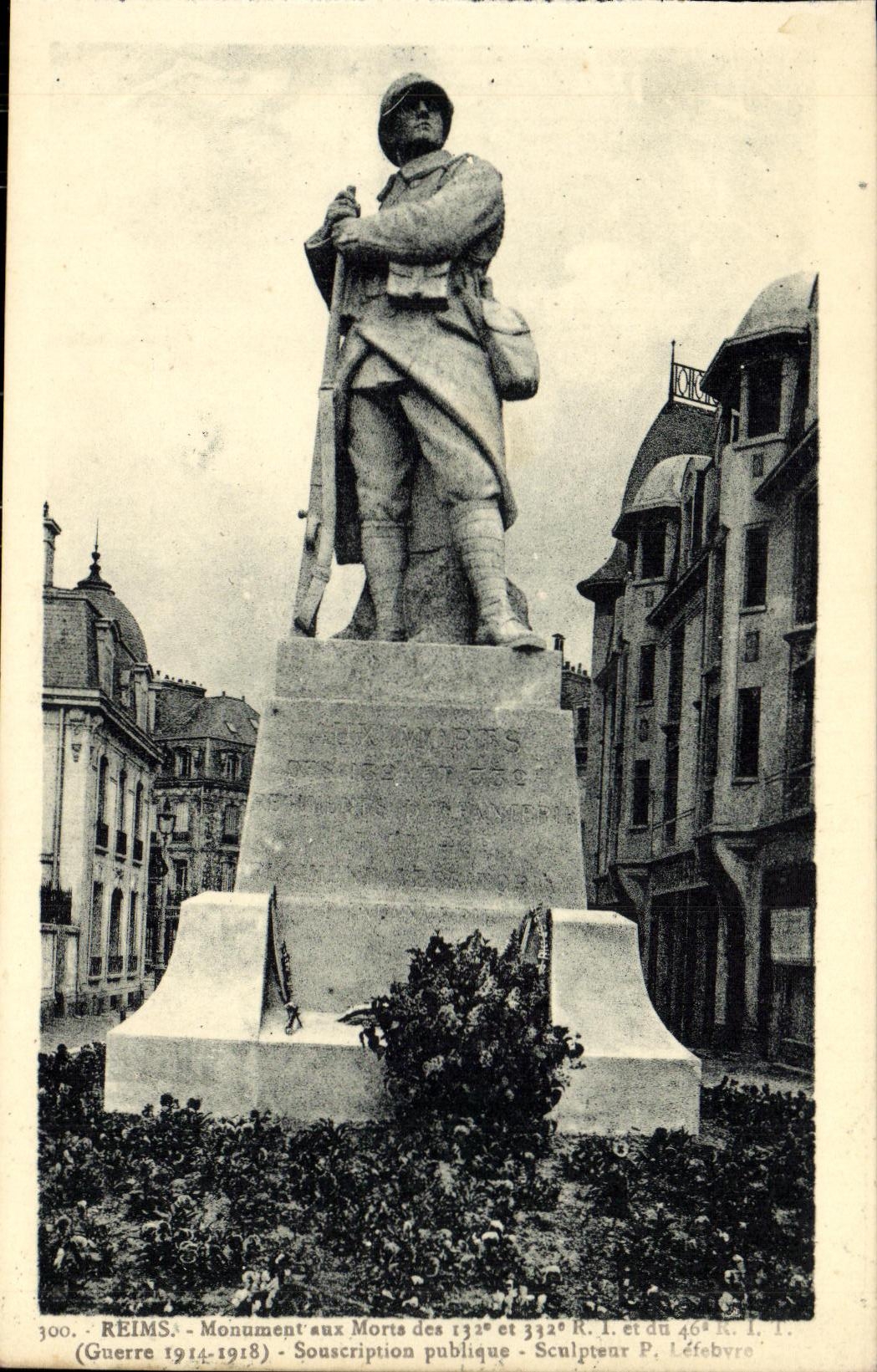 VINTAGE POSTCARD Rheims War memorial of the 132 and 332eme IH will ilitaira