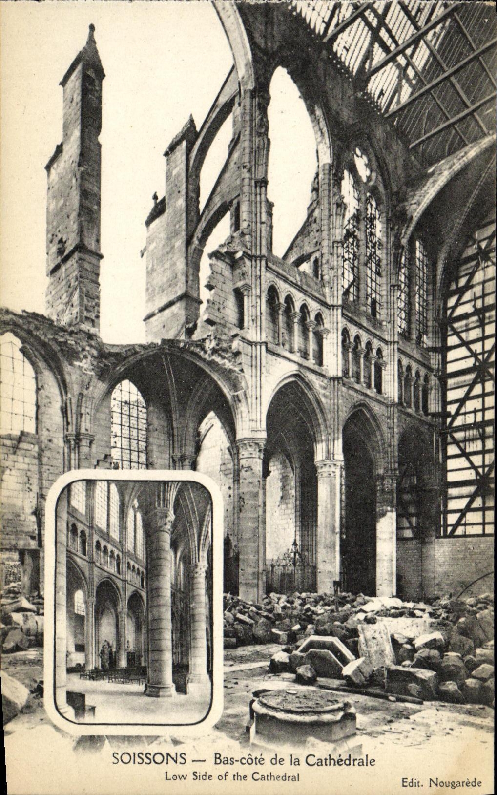 CPA Soissons Bas cote de La Cathedrale Militaria